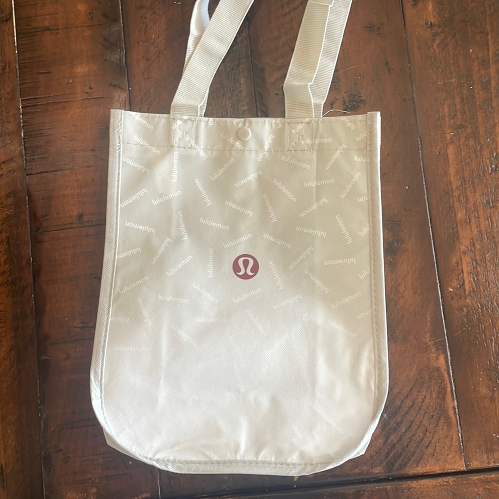 Lululemon Bag, 2022 Holiday limited edition!